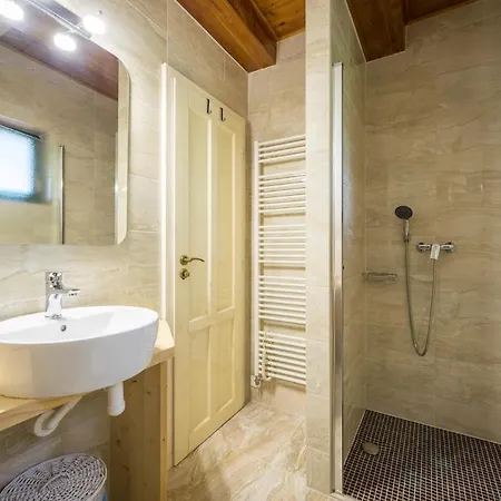 Penzion Vinařství Vrátil - 3*
