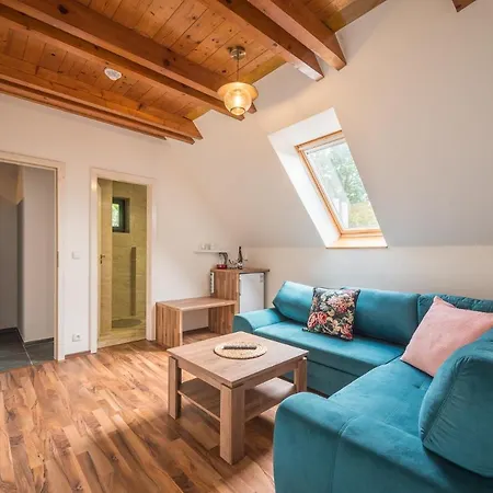 Vinarstvi Vratil - 3* Starovice