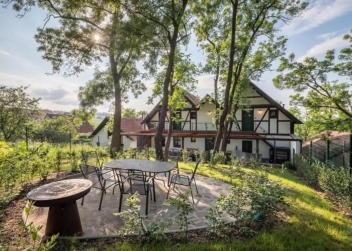 Vinarstvi Vratil - Pensjonat 3*
