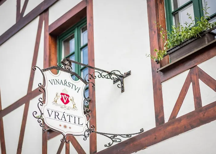Vinarstvi Vratil - Pensjonat 3*