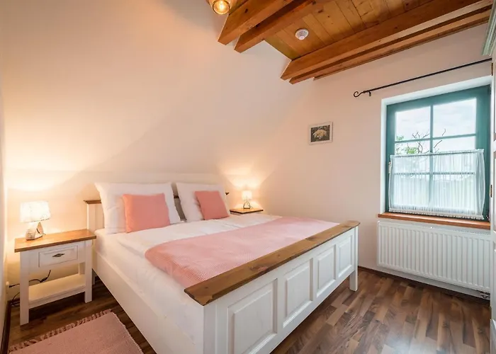 Vinarstvi Vratil - Pensjonat 3*