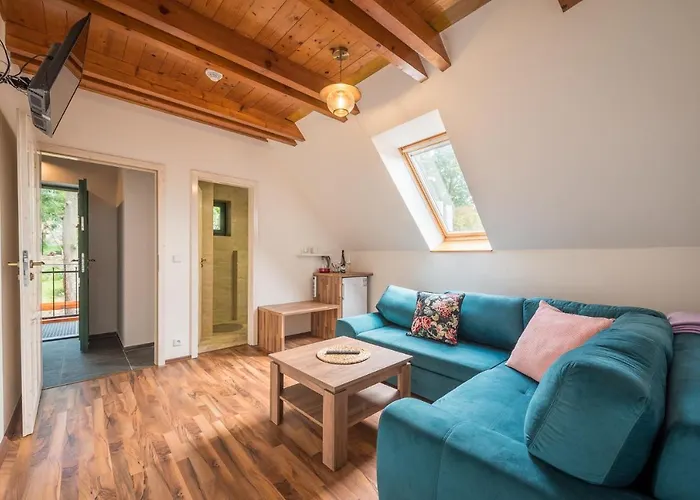Vinarstvi Vratil - 3* Starovice